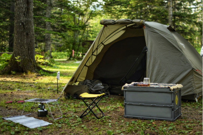 ひとり キャンプ で 食っ て 寝る テント